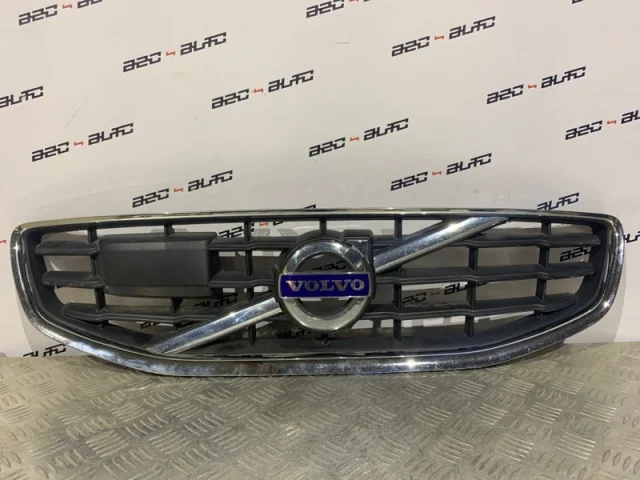 Решетка радиатора для Volvo S60 FS II 2010-2013 на фотографиях