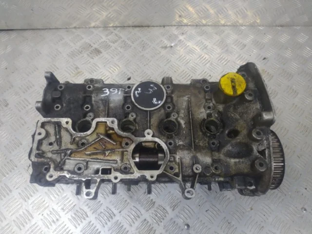 ГБЦ для Renault Logan 2007-2012 (Универсал KS) на фотографиях