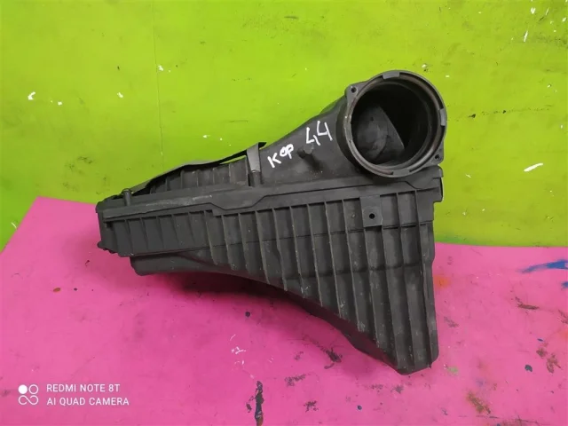 Корпус воздушного фильтра для Audi Q7 4L 2005-2015 на фотографиях