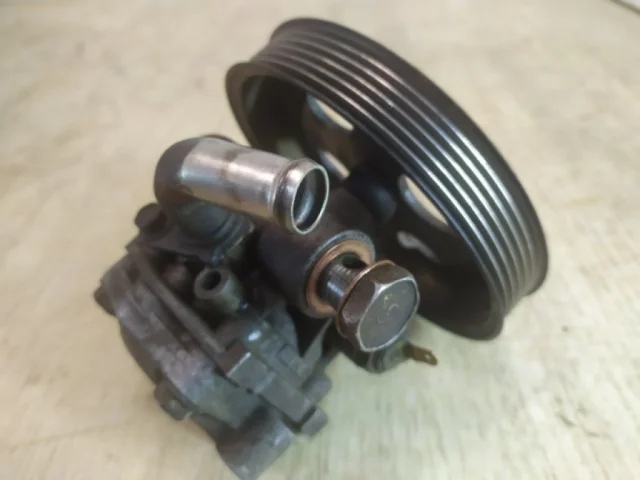 Насос ГУР для Mitsubishi Outlander 1 CU0W 2002-2009 на фотографиях