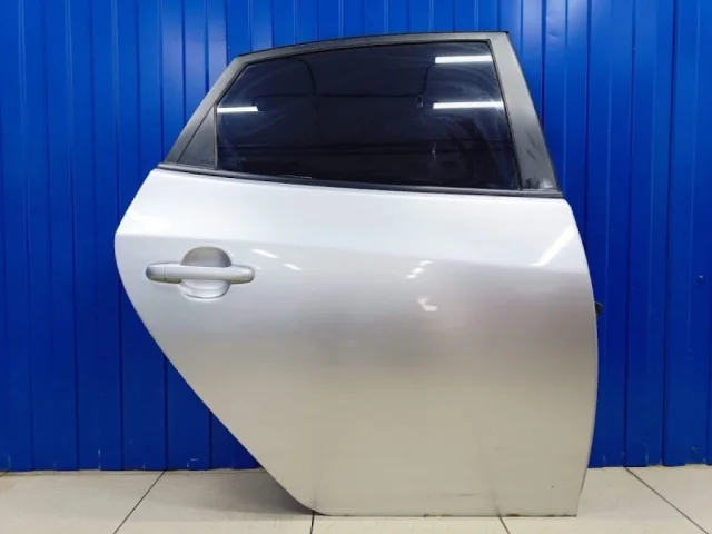 Дверь задняя правая для Hyundai Elantra XD 2000-2009 на фотографиях
