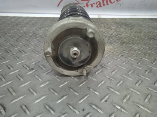 Пружина амортизатора задняя для BMW 5er Е60 2003-2010 на фотографиях