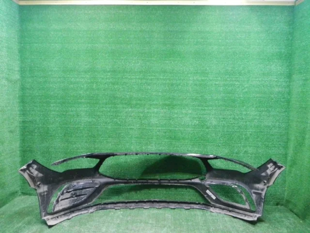 Бампер передний для Mercedes-Benz CLA class C118 2019+ на фотографиях