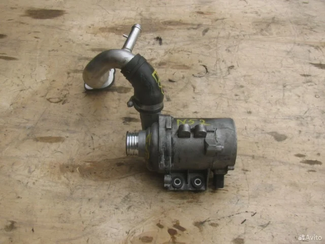 Насос охлаждающей жидкости ДВС(Помпа) для BMW X3 Е83 2003-2010 на фотографиях