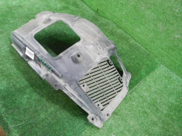 Подкрылок передний правый для BMW 7er G11/G12 2015-2021 на фотографиях