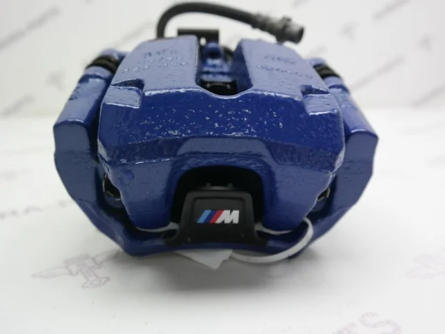 Диски тормозные передние (комплект) для BMW 5er G30 2016-2023 на фотографиях