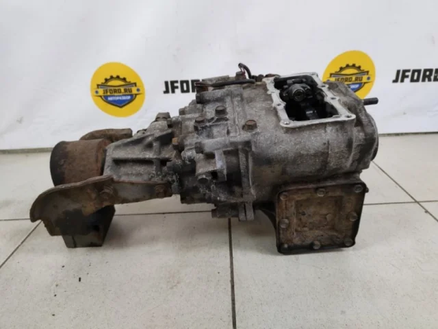 Раздатка для Mitsubishi Pajero Sport K90 1997-2009 на фотографиях