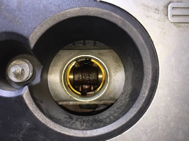 Двигатель без навесного для Chevrolet Lacetti 2004-2013 Универсал на фотографиях