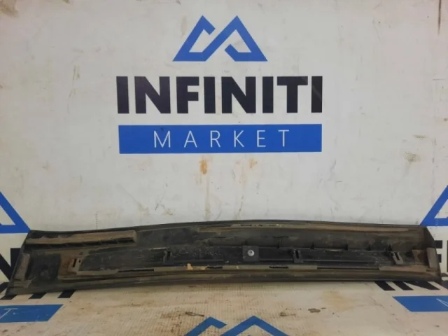 Молдинг двери задний правый для Infiniti FX S51 2008-2013 на фотографиях