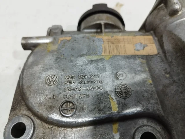 Передняя крышка двигателя для Volkswagen Polo V Седан (6R) 2009-2015 на фотографиях