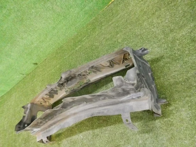 Воздуховод радиатора левый верхний для BMW 3er F30 2011-2019 на фотографиях