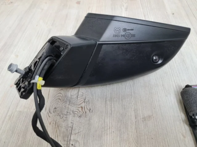 Зеркало боковое правое для Audi Q7 4M 2015+ на фотографиях