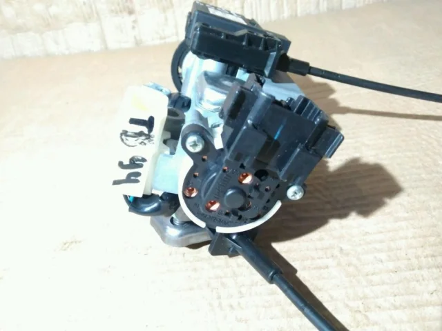 Контактная группа замка зажигания для Suzuki Grand Vitara 2005-2014 на фотографиях