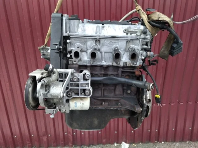 Двигатель без навесного для Fiat Doblo 223 Cargo 2001-2016 на фотографиях