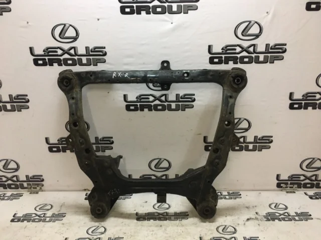 Подрамник двигателя для Toyota Highlander XU40 2007-2013 на фотографиях