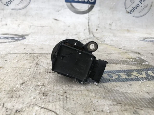 Катушка зажигания для Volvo XC90 I C 2002-2014 на фотографиях