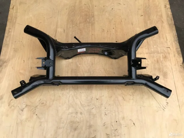 Задняя балка для Mitsubishi ASX I 2010-2012 на фотографиях