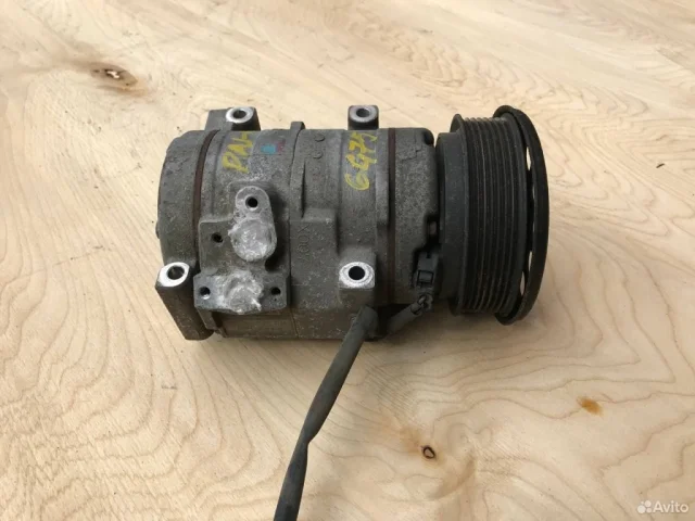 Компрессор кондиционера для Mitsubishi Pajero Sport K90 1997-2009 на фотографиях