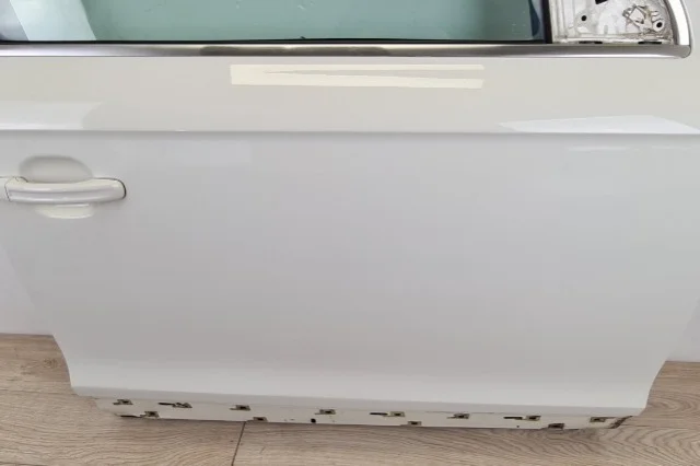 Дверь передняя правая для Audi Q7 4L 2005-2015 на фотографиях