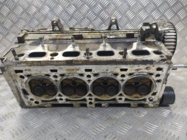 ГБЦ для Renault Logan 2007-2012 (Универсал KS) на фотографиях