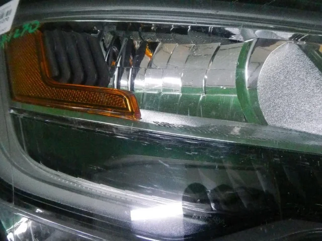 Фара правая для Ford Explorer U502 rest 2014-2019 на фотографиях