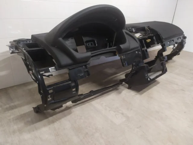 Торпедо (в сборе) для Mitsubishi Galant Седан DJ1A 2005-2012 на фотографиях