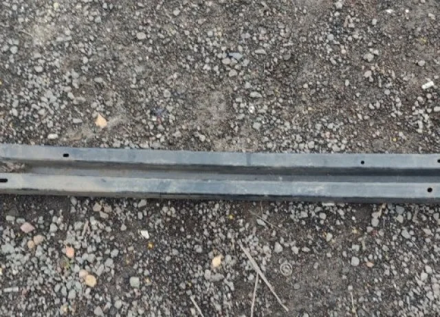 Усилитель заднего бампера для Nissan Tiida SC11 Седан 2007-2014 на фотографиях