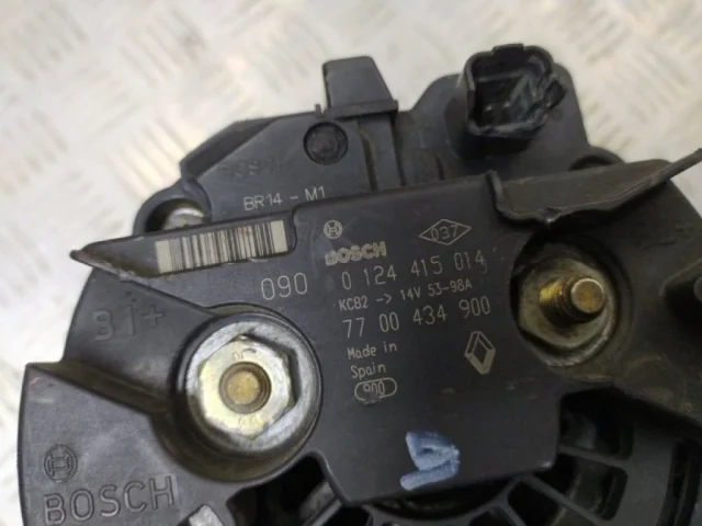 Генератор для Renault Logan 2005-2015 (LS) на фотографиях