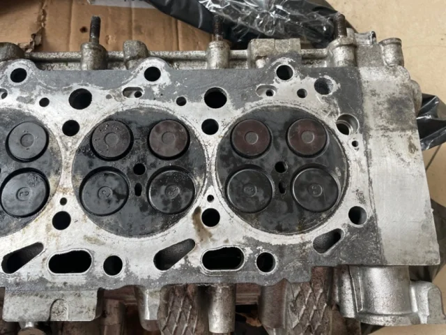 ГБЦ для Mitsubishi Pajero Sport KH0 2008-2013 на фотографиях