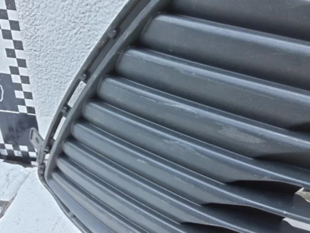 Решетка радиатора для Toyota Corolla E210 Седан (RU) 2019+ на фотографиях