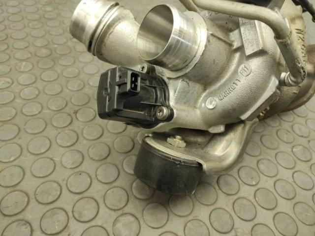 Турбина для BMW 3er F30 2011-2019 на фотографиях