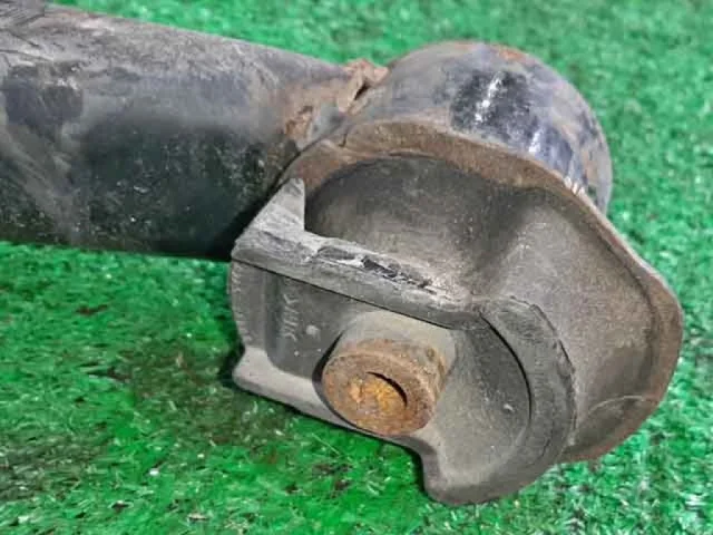 Задняя балка для Toyota Corolla E120/E130 Седан 2000-2007 на фотографиях