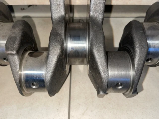 Коленвал для Mitsubishi Pajero Sport KH0 2008-2013 на фотографиях