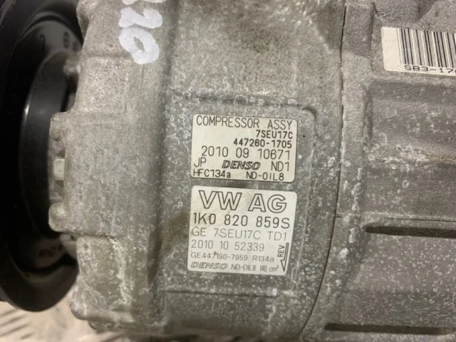 Компрессор кондиционера для Volkswagen Passat Variant (B6, Typ 3C) 2004-2010 на фотографиях