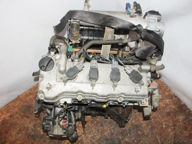 Двигатель для Nissan Primera P12 Седан 2002-2008 на фотографиях