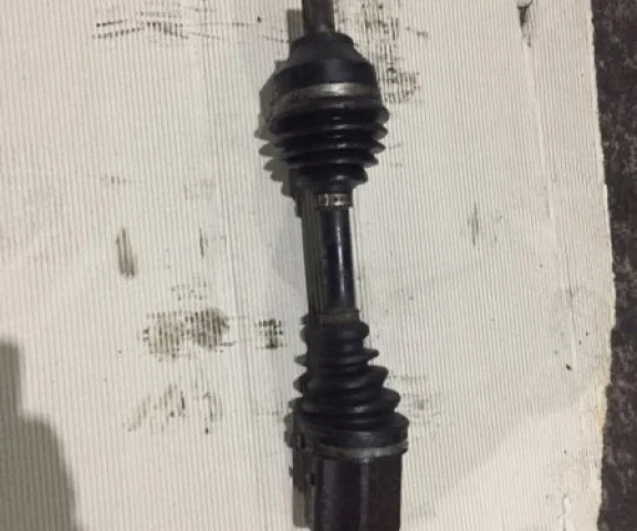 Привод передний левый для Volvo C30 MK 2006-2013 на фотографиях