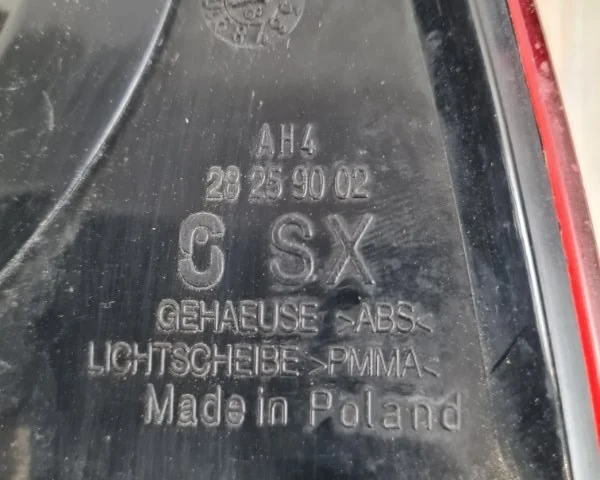 Фонарь левый для Volkswagen Touareg I (7L) 2002-2010 на фотографиях