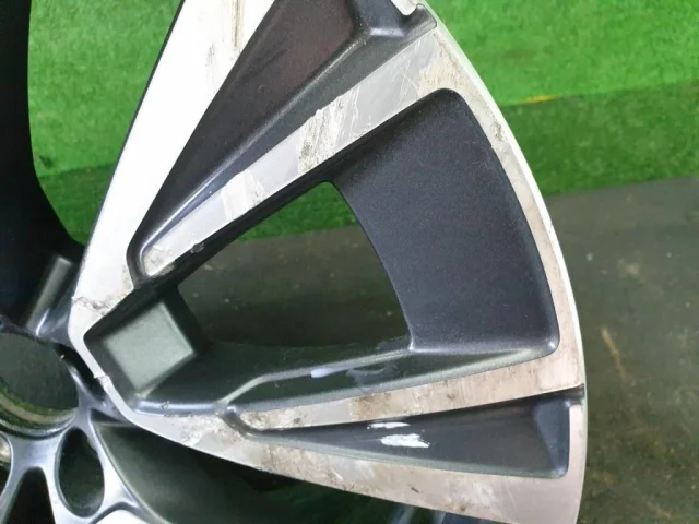 Диск колесный литой для Volvo XC90 II L rest 2019+ на фотографиях