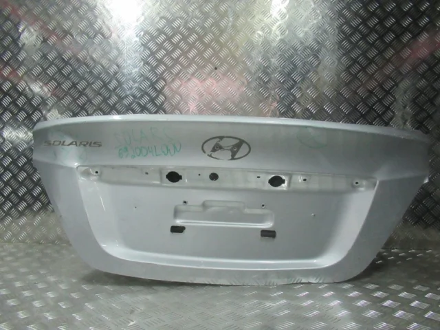 Дверь багажника для Hyundai Solaris 1 рестайлинг 2014-2017 на фотографиях