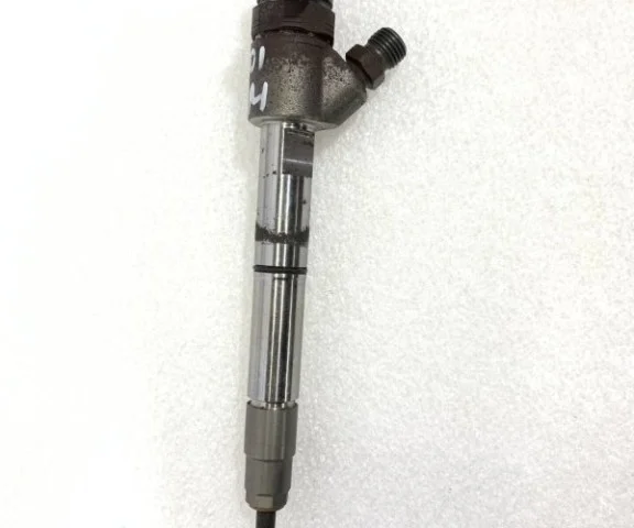 Форсунка топливная для Kia Carnival 3 YP 2015-2020 на фотографиях