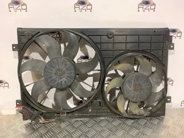 Диффузор вентиляторов для Volkswagen Golf VI (5K) 2008-2012 на фотографиях