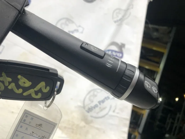 Подрулевой переключатель для Volvo XC90 I C 2002-2014 на фотографиях