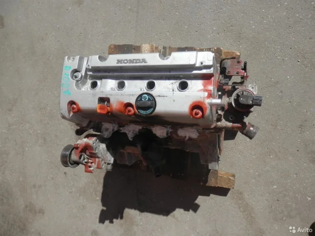 Двигатель для Honda CR-V RD 2001-2006 на фотографиях