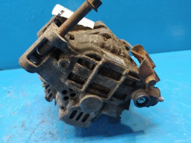 Генератор для Mitsubishi Outlander XL 2006-2012 на фотографиях