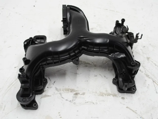 Впускной коллектор для Audi Q7 4L 2005-2015 на фотографиях