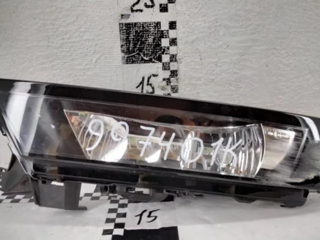 Противотуманка (ПТФ) передняя левая для Skoda Rapid I NH3 2012-2017 на фотографиях