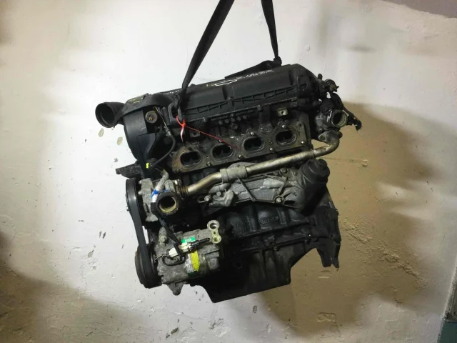 Двигатель без навесного для Opel Zafira B 2005-2015 на фотографиях