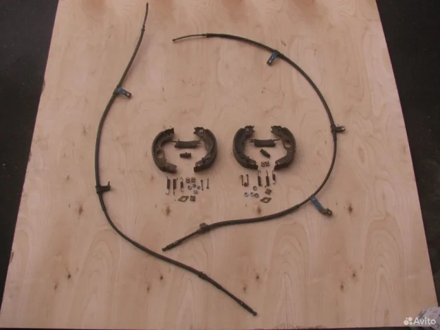 Трос ручника левый для Honda CR-V RD 1995-2001 на фотографиях