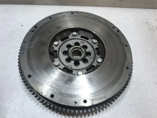 Маховик для Nissan Pathfinder R51 2004-2014 на фотографиях