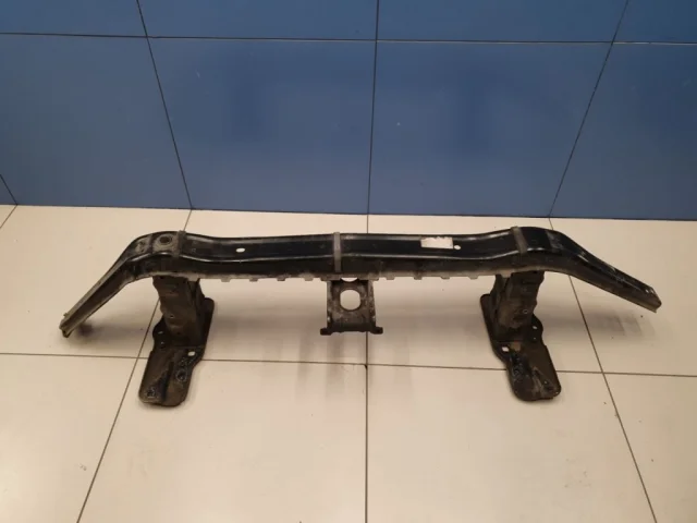 Усилитель бампера передний верхний для Mercedes-Benz GLE class W166 2015-2018 на фотографиях